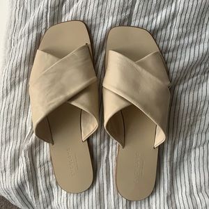 Everlane Day Crossover Sandal